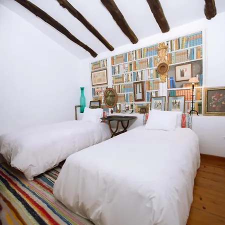 Palacio De Hualle Тресеньо