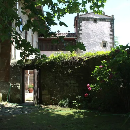 Palacio De Hualle *