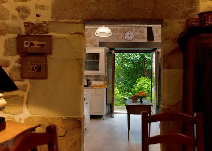 Palacio De Hualle Villa *