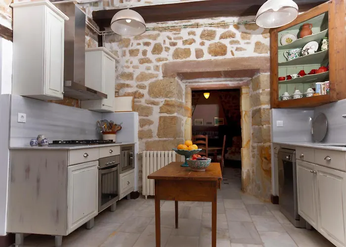 Palacio De Hualle Treceno